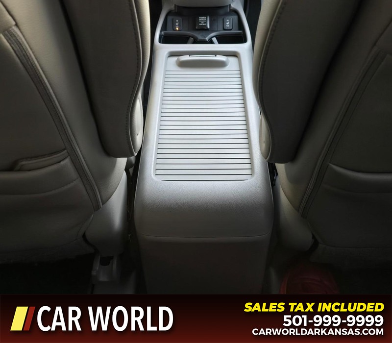 Honda CR-V Vehicle Full-screen Gallery Image 21