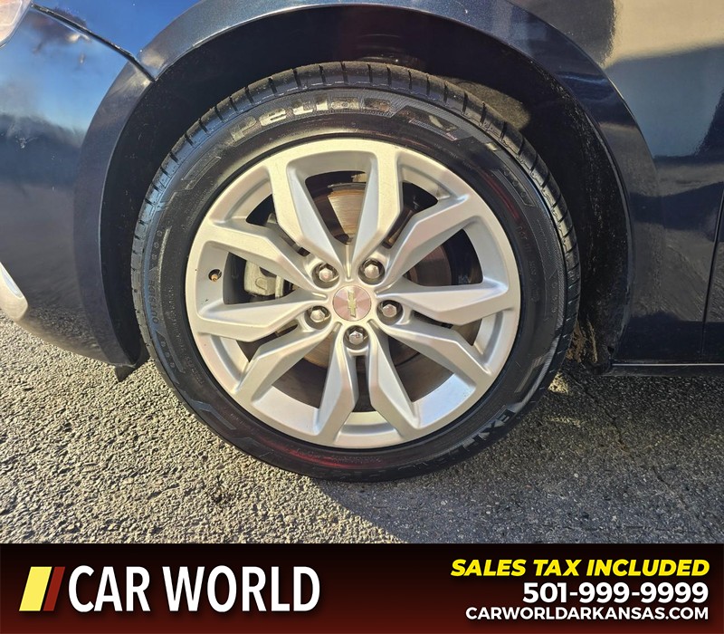 Chevrolet Impala Vehicle Full-screen Gallery Image 6