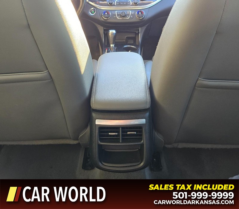 Chevrolet Impala Vehicle Full-screen Gallery Image 19