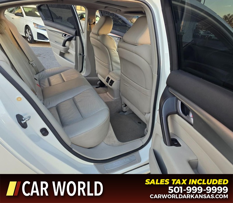 Acura TL Vehicle Full-screen Gallery Image 12