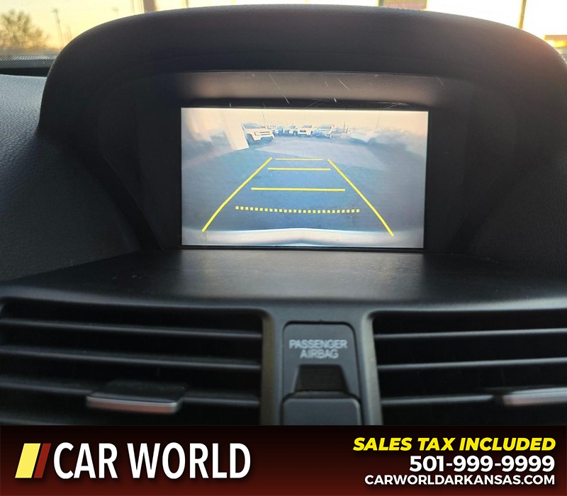 Acura TL Vehicle Full-screen Gallery Image 18