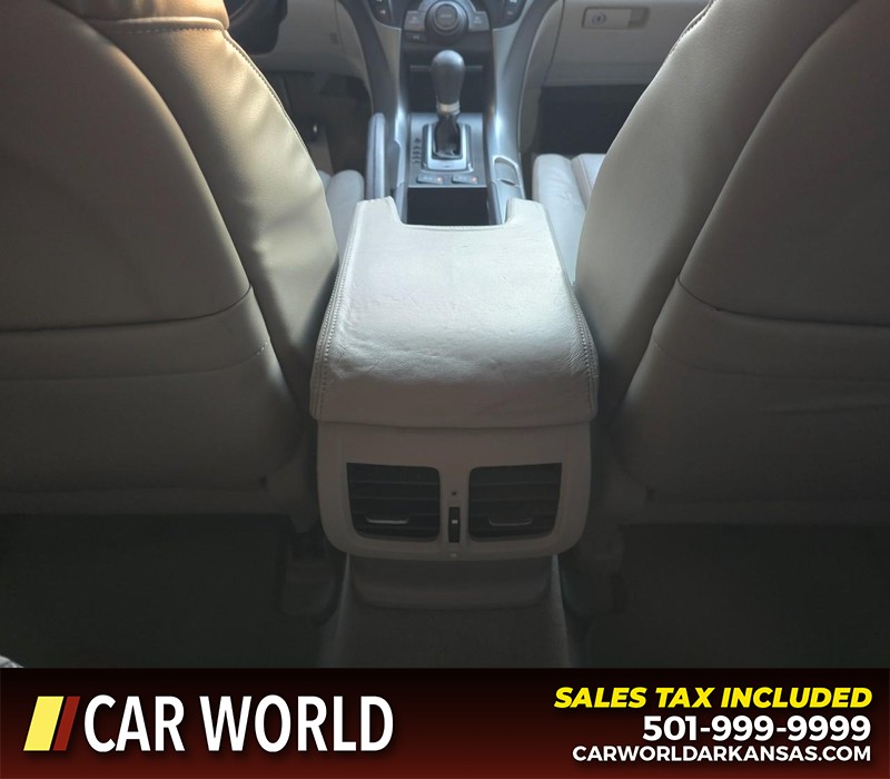 Acura TL Vehicle Full-screen Gallery Image 20