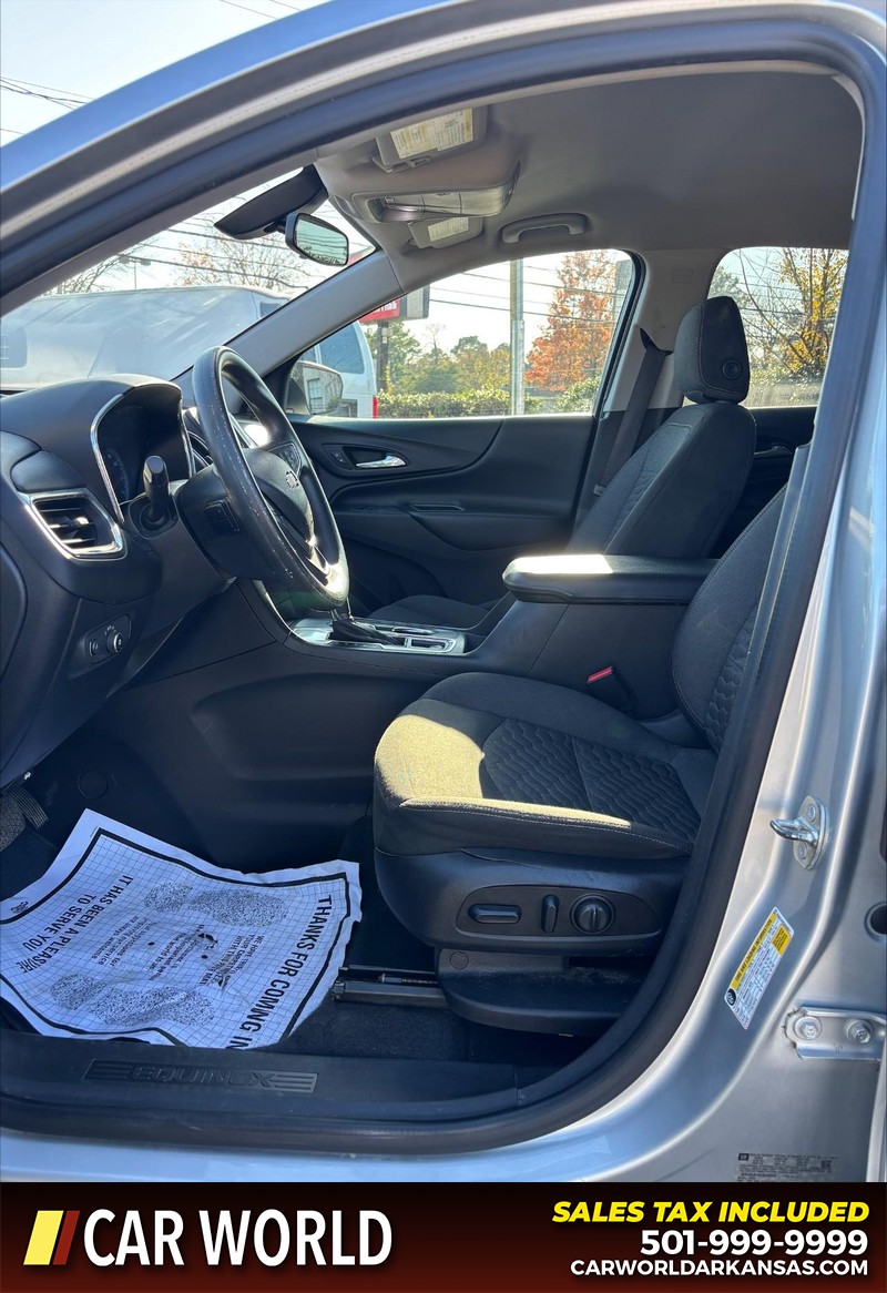 Chevrolet Equinox Vehicle Full-screen Gallery Image 13