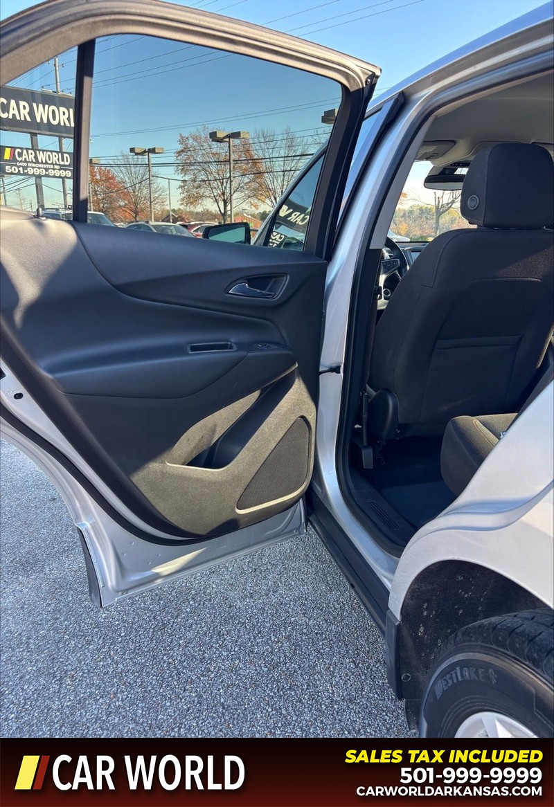 Chevrolet Equinox Vehicle Full-screen Gallery Image 14