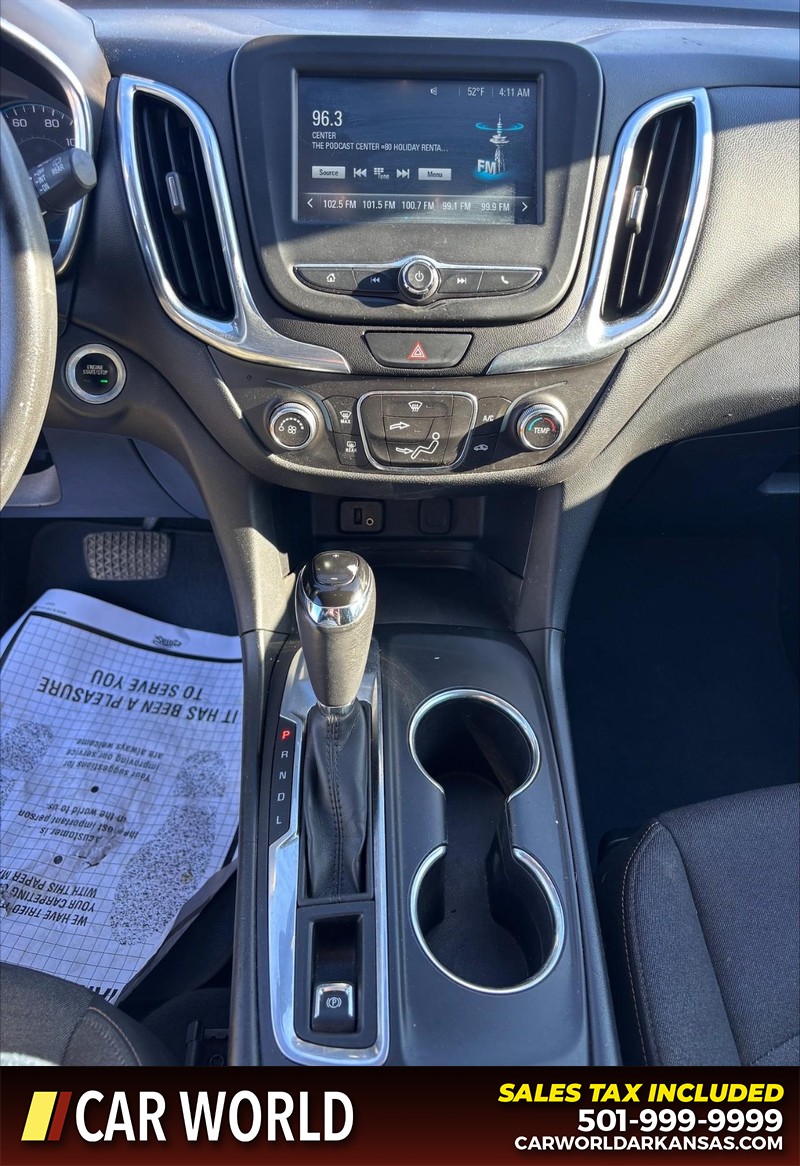 Chevrolet Equinox Vehicle Full-screen Gallery Image 17