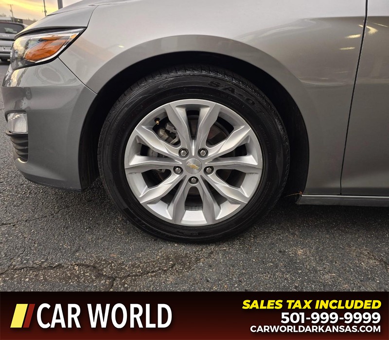 Chevrolet Malibu Vehicle Full-screen Gallery Image 6