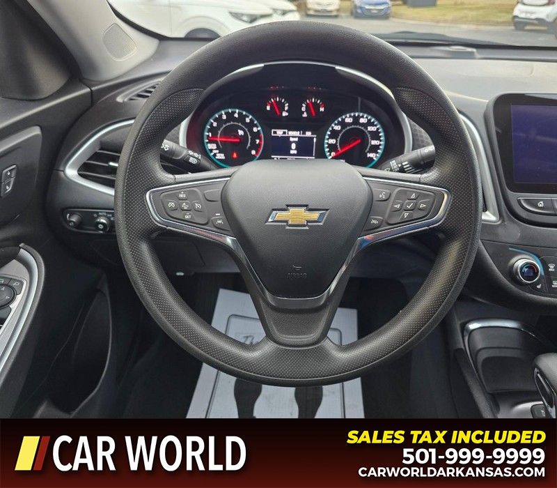 Chevrolet Malibu Vehicle Full-screen Gallery Image 15