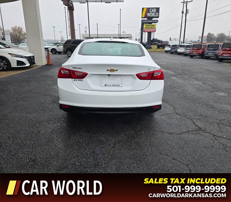 Chevrolet Malibu Vehicle Full-screen Gallery Image 5