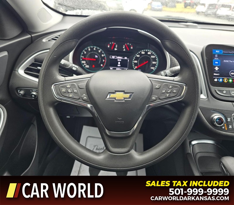 Chevrolet Malibu Vehicle Full-screen Gallery Image 15