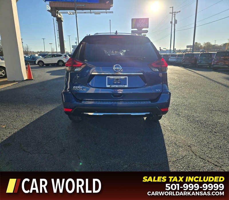 Nissan Rogue Vehicle Full-screen Gallery Image 5