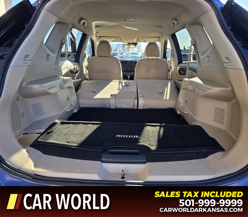 Nissan Rogue Vehicle Full-screen Gallery Image 14