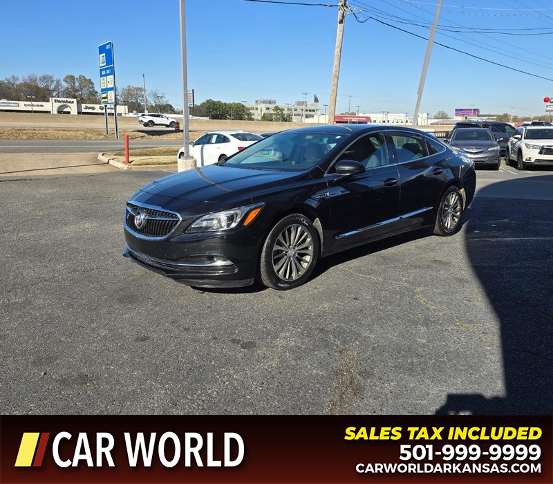 Buick LaCrosse Vehicle Full-screen Gallery Image 3