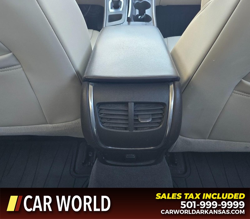 Buick LaCrosse Vehicle Full-screen Gallery Image 19