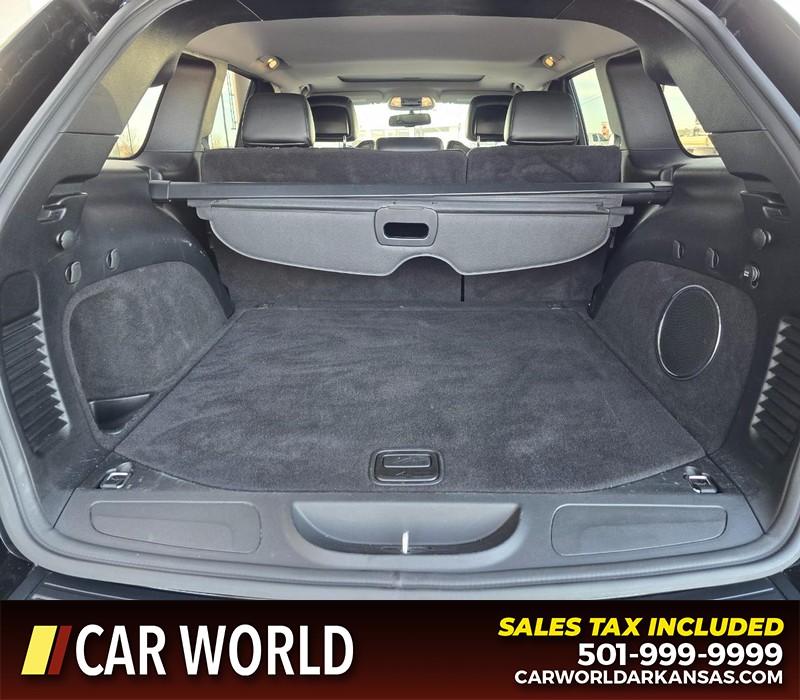 Jeep Grand Cherokee Vehicle Full-screen Gallery Image 13