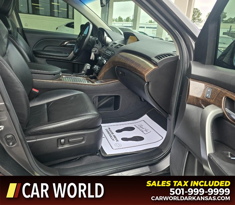 Acura MDX Vehicle Full-screen Gallery Image 12