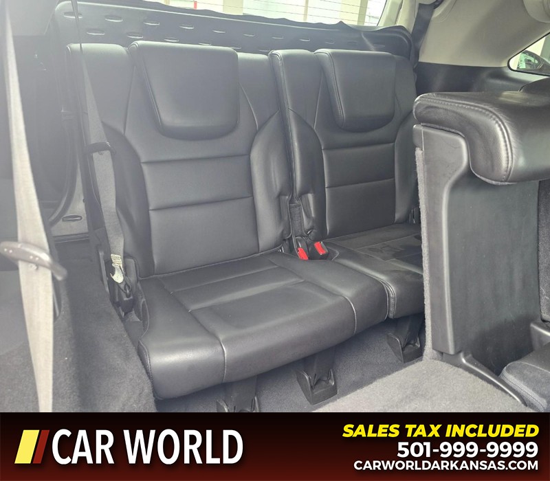 Acura MDX Vehicle Full-screen Gallery Image 14