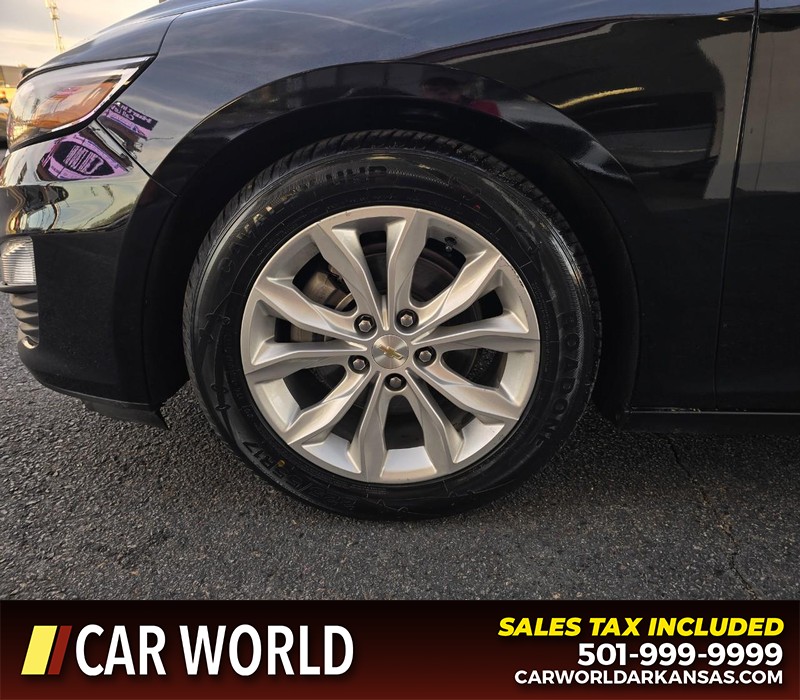 Chevrolet Malibu Vehicle Full-screen Gallery Image 6