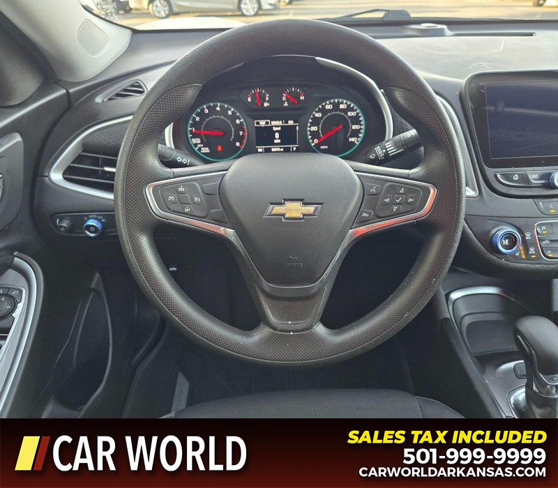 Chevrolet Malibu Vehicle Full-screen Gallery Image 15