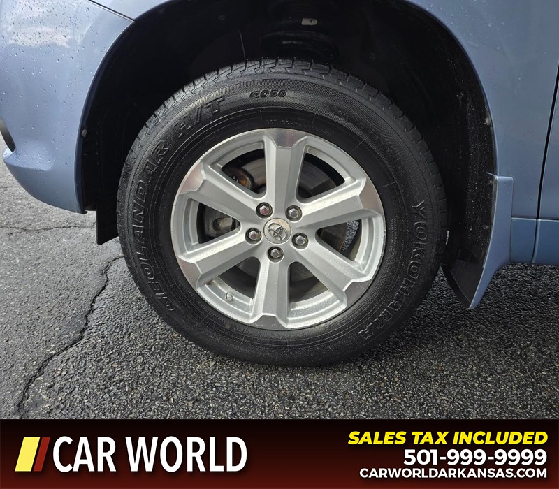 Toyota Highlander Vehicle Full-screen Gallery Image 6