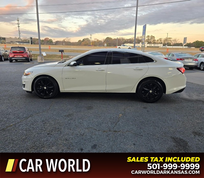 Chevrolet Malibu Vehicle Full-screen Gallery Image 4