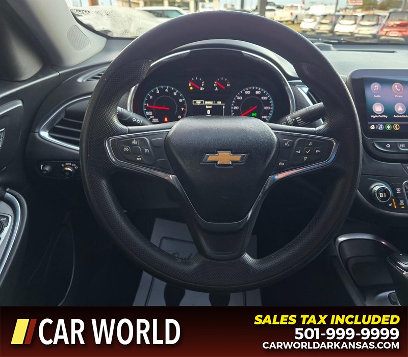 Chevrolet Malibu Vehicle Full-screen Gallery Image 15