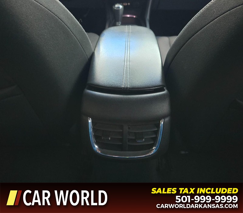 Chevrolet Malibu Vehicle Full-screen Gallery Image 20