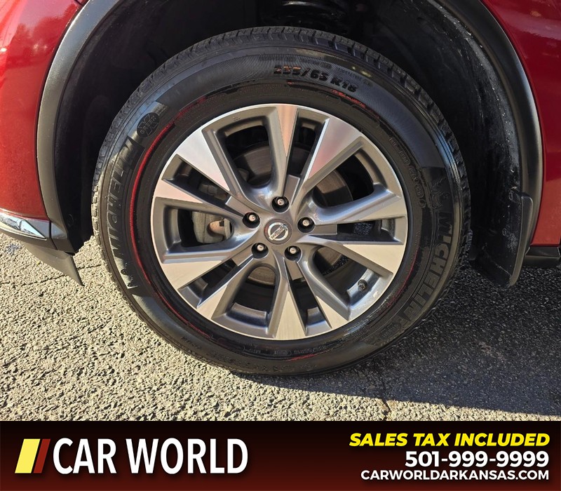 Nissan Murano Vehicle Full-screen Gallery Image 6