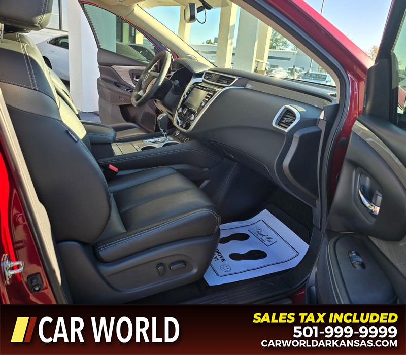 Nissan Murano Vehicle Full-screen Gallery Image 11