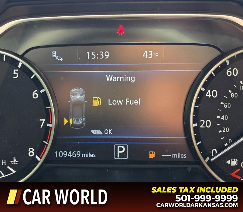 Nissan Murano Vehicle Full-screen Gallery Image 16