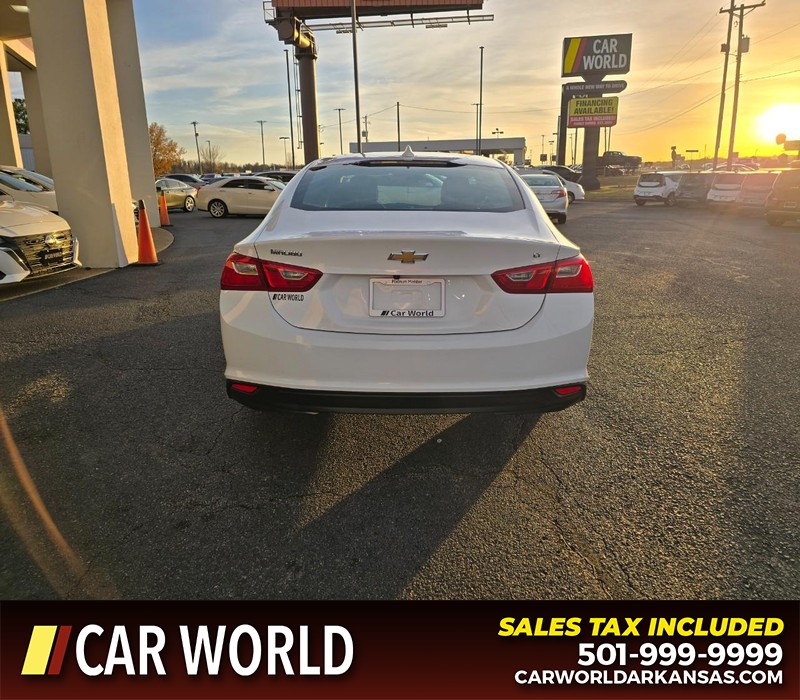 Chevrolet Malibu Vehicle Full-screen Gallery Image 5