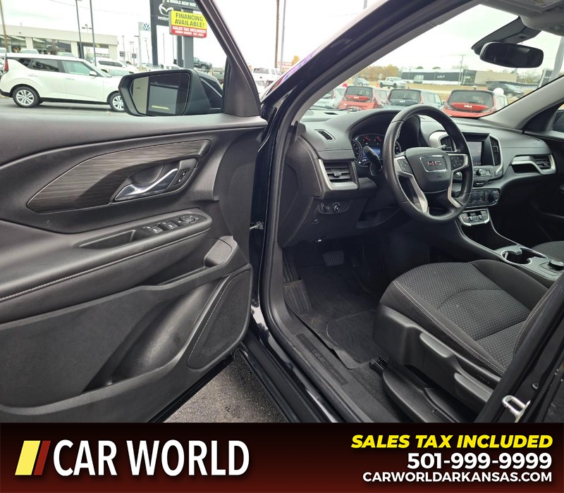 GMC Terrain Vehicle Full-screen Gallery Image 7