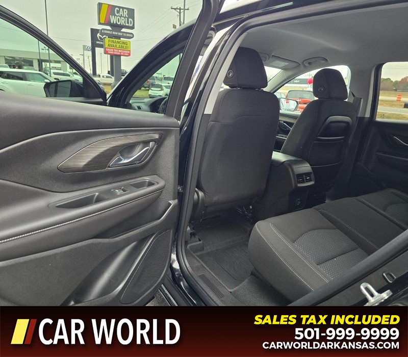 GMC Terrain Vehicle Full-screen Gallery Image 9