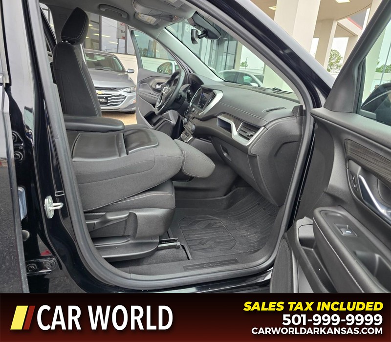 GMC Terrain Vehicle Full-screen Gallery Image 13