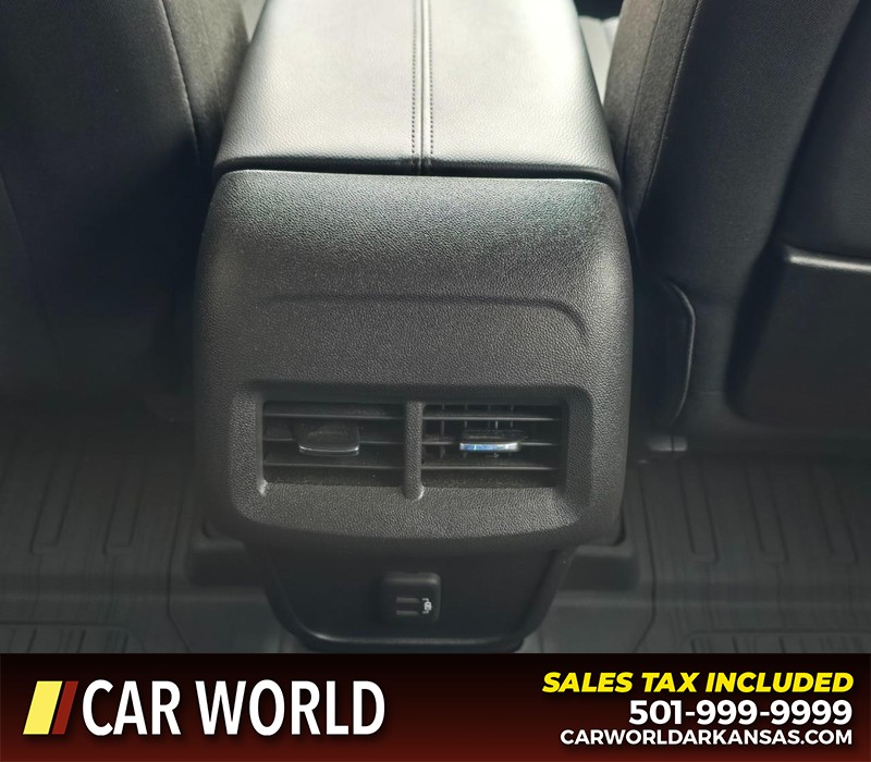 GMC Terrain Vehicle Full-screen Gallery Image 20