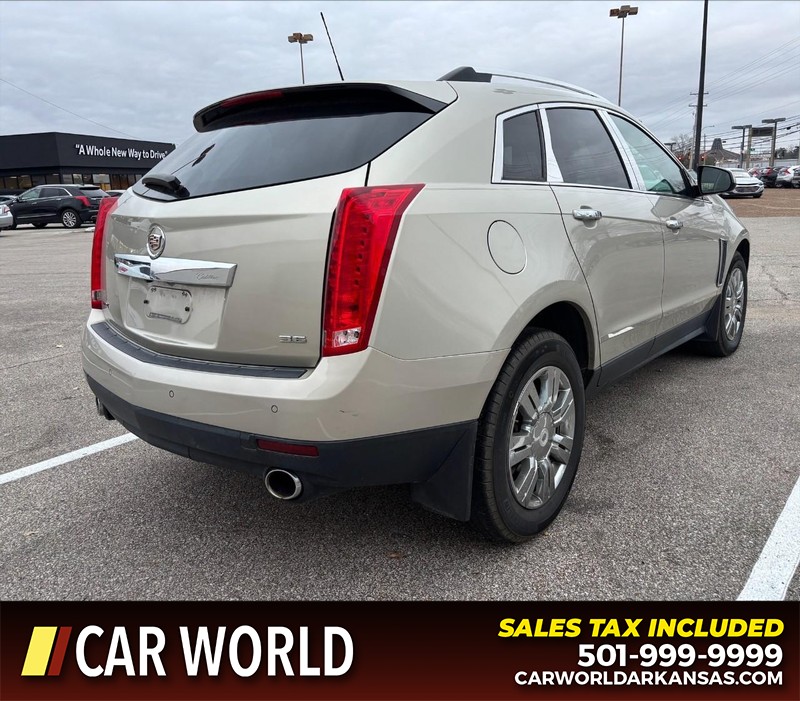 Cadillac SRX Vehicle Full-screen Gallery Image 3