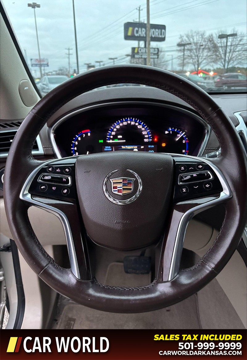 Cadillac SRX Vehicle Full-screen Gallery Image 20