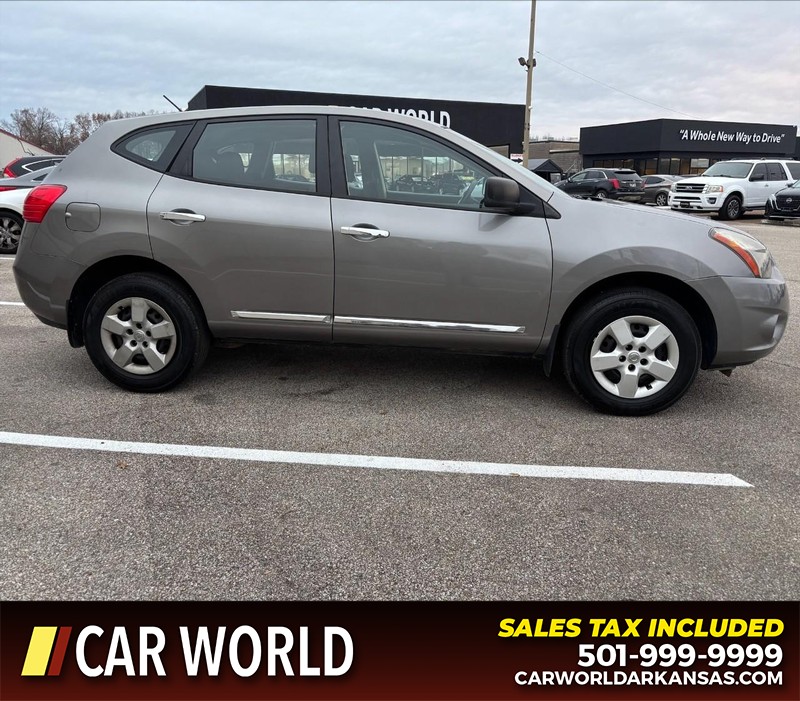 Nissan Rogue Select Vehicle Full-screen Gallery Image 2