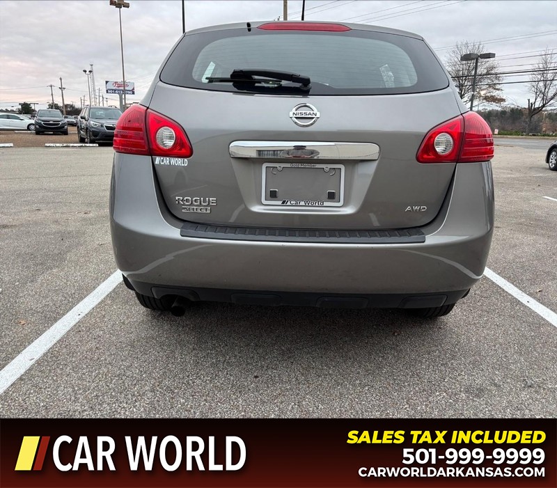 Nissan Rogue Select Vehicle Full-screen Gallery Image 4