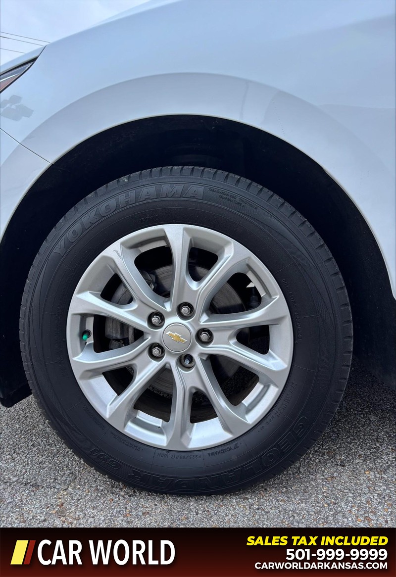 Chevrolet Equinox Vehicle Full-screen Gallery Image 11