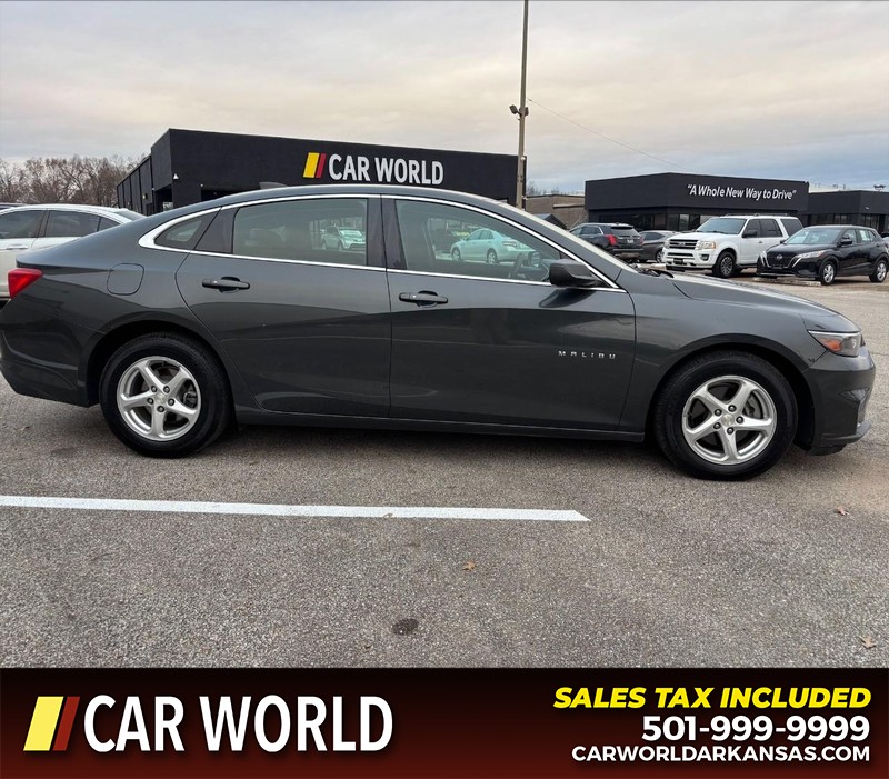 Chevrolet Malibu Vehicle Full-screen Gallery Image 2