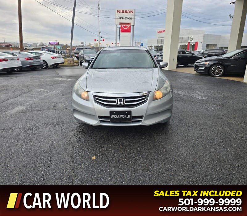 Honda Accord Sedan Vehicle Full-screen Gallery Image 2