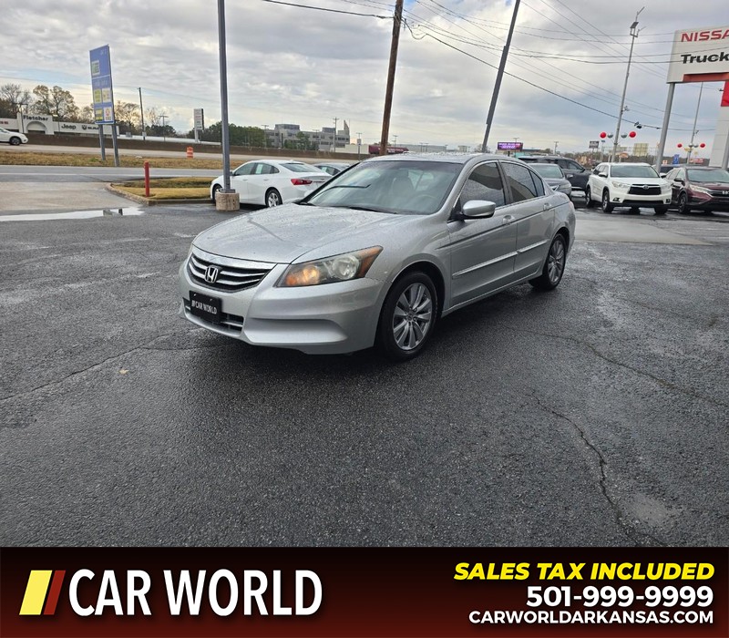 Honda Accord Sedan Vehicle Full-screen Gallery Image 3