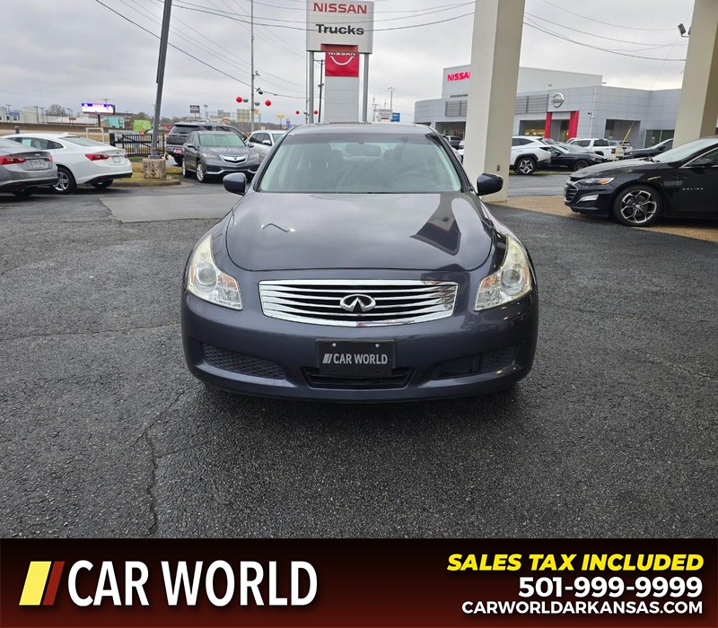 INFINITI G37 Sedan Vehicle Full-screen Gallery Image 2