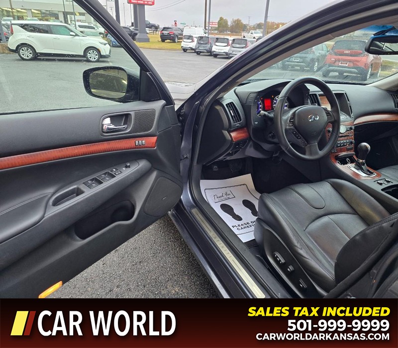 INFINITI G37 Sedan Vehicle Full-screen Gallery Image 7