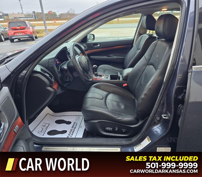 INFINITI G37 Sedan Vehicle Full-screen Gallery Image 8