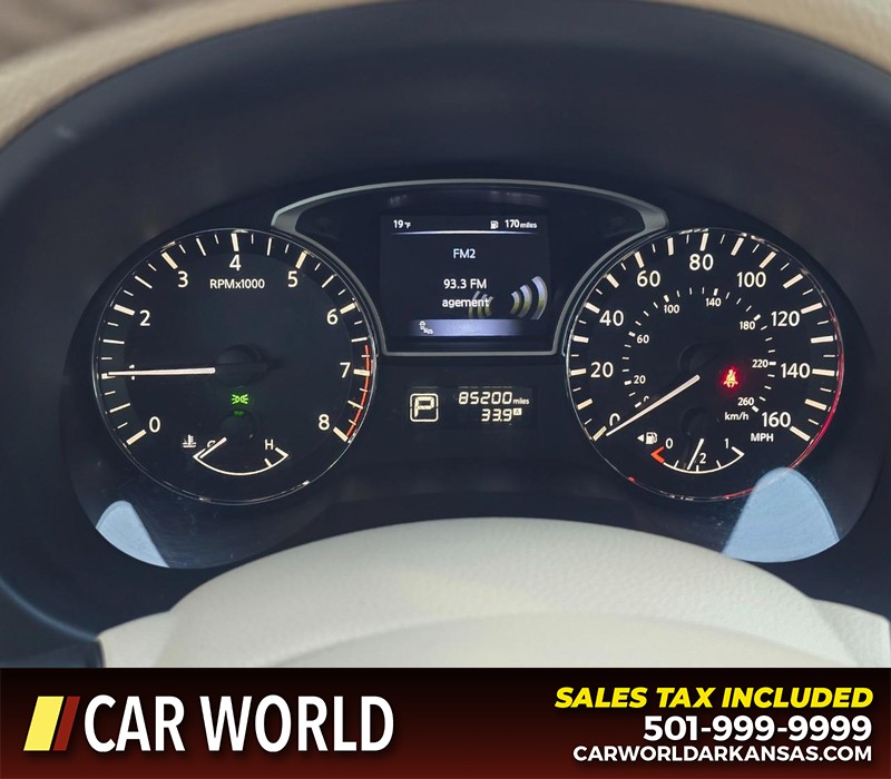 Nissan Altima Vehicle Full-screen Gallery Image 16