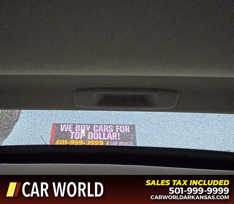 Nissan Altima Vehicle Full-screen Gallery Image 18