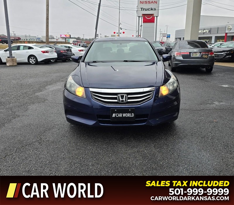 Honda Accord Sedan Vehicle Full-screen Gallery Image 2