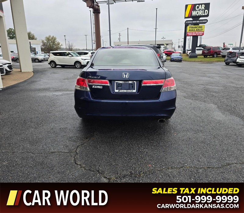 Honda Accord Sedan Vehicle Full-screen Gallery Image 5