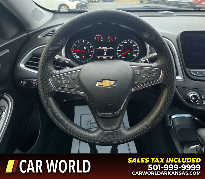 Chevrolet Malibu Vehicle Full-screen Gallery Image 15
